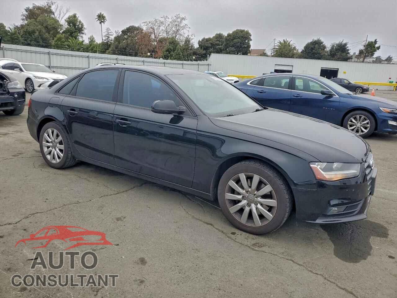 AUDI A4 2013 - WAUBFAFL5DN013217
