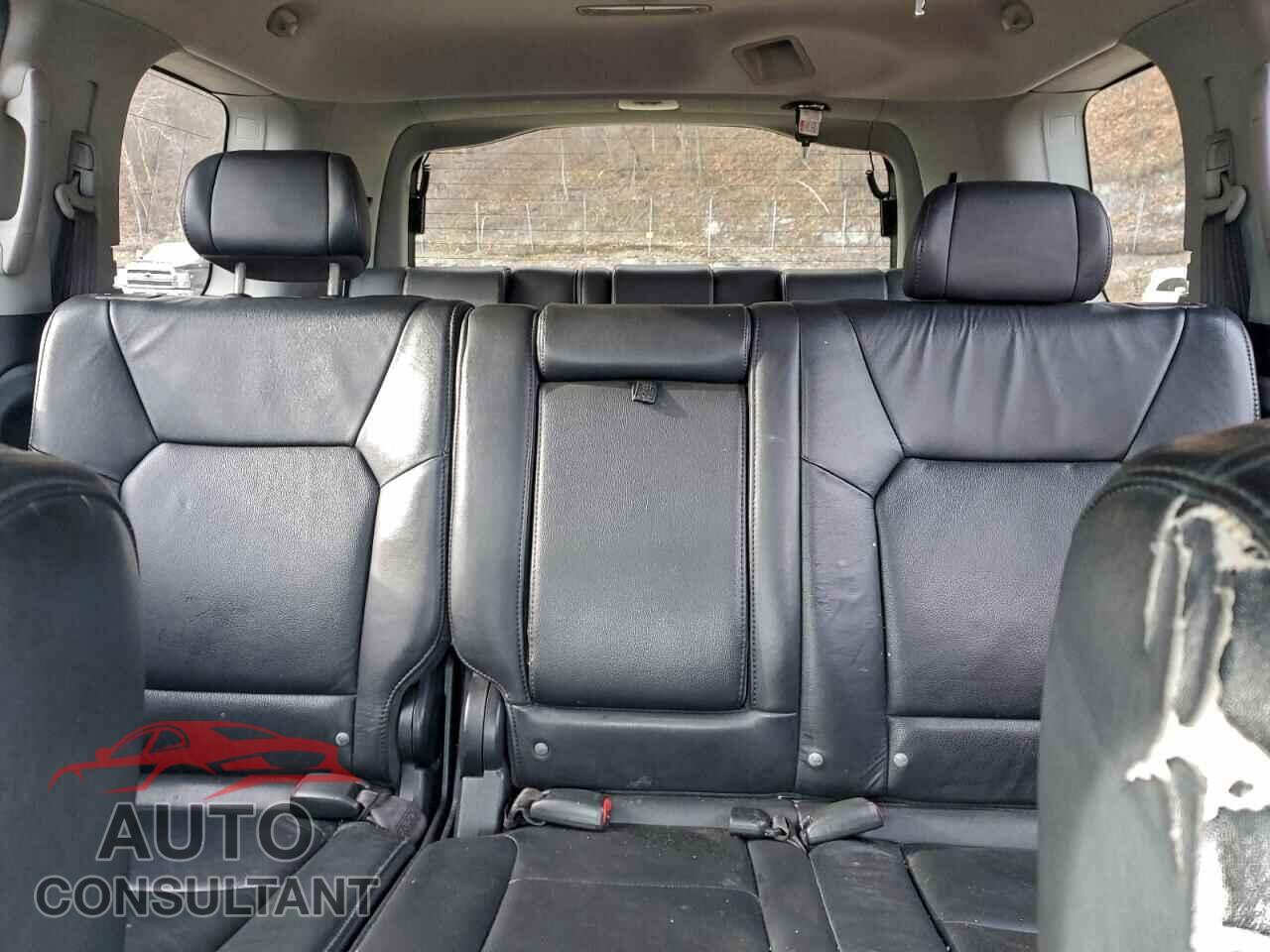 HONDA PILOT 2011 - 5FNYF4H55BB018748