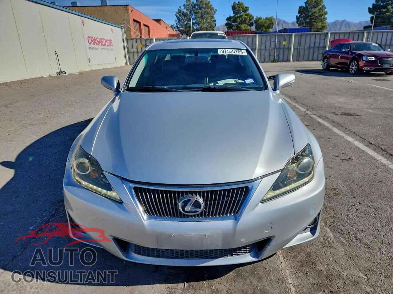 LEXUS IS 2011 - JTHBF5C23B5149525