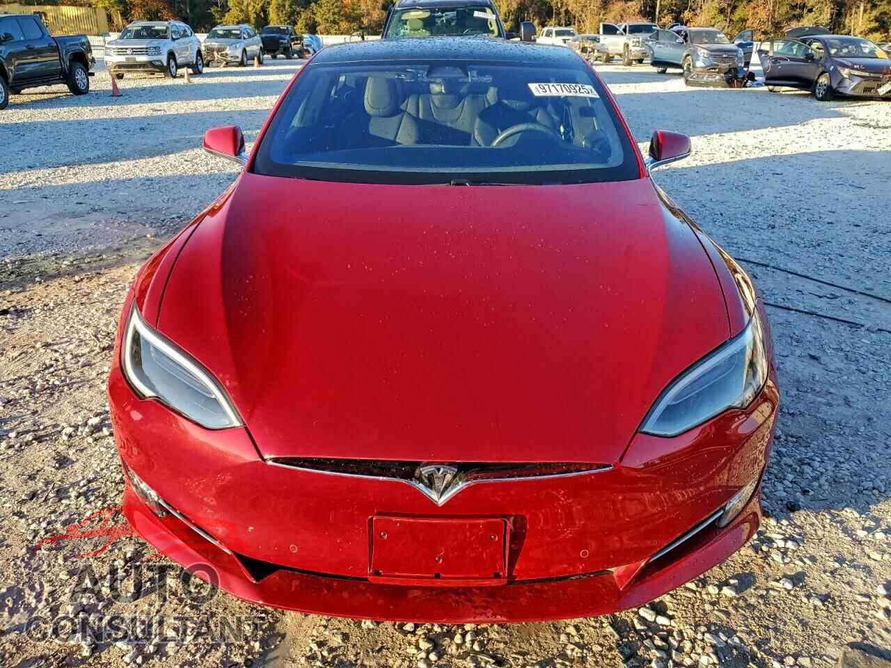 TESLA MODEL S 2017 - 5YJSA1E28HF206220