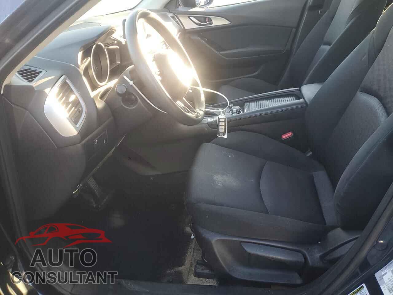 MAZDA 3 2017 - 3MZBN1U76HM105929