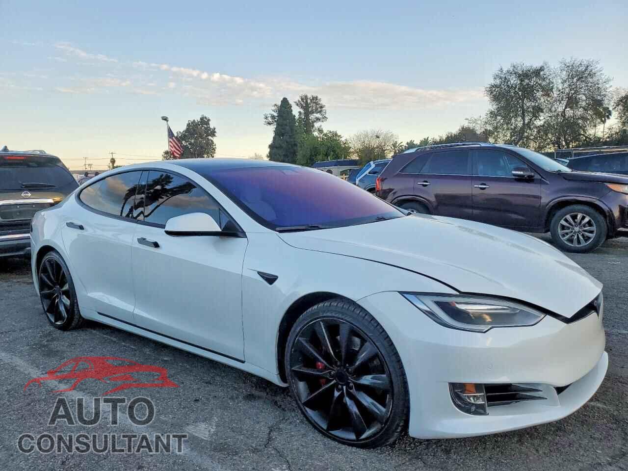 TESLA MODEL S 2017 - 5YJSA1E21HF217558