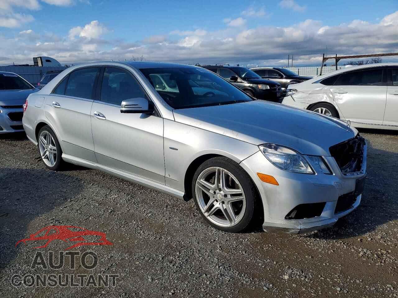 MERCEDES-BENZ E-CLASS 2012 - WDDHF5KB0CA657284