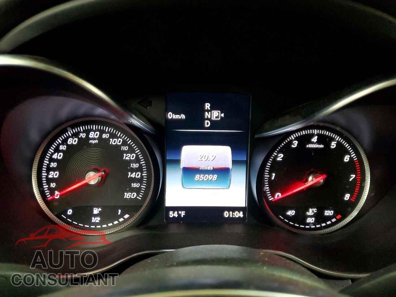 MERCEDES-BENZ C-CLASS 2015 - 55SWF4KB3FU019780