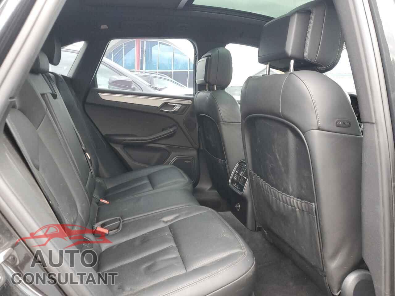 PORSCHE MACAN 2017 - WP1AG2A50HLB52083
