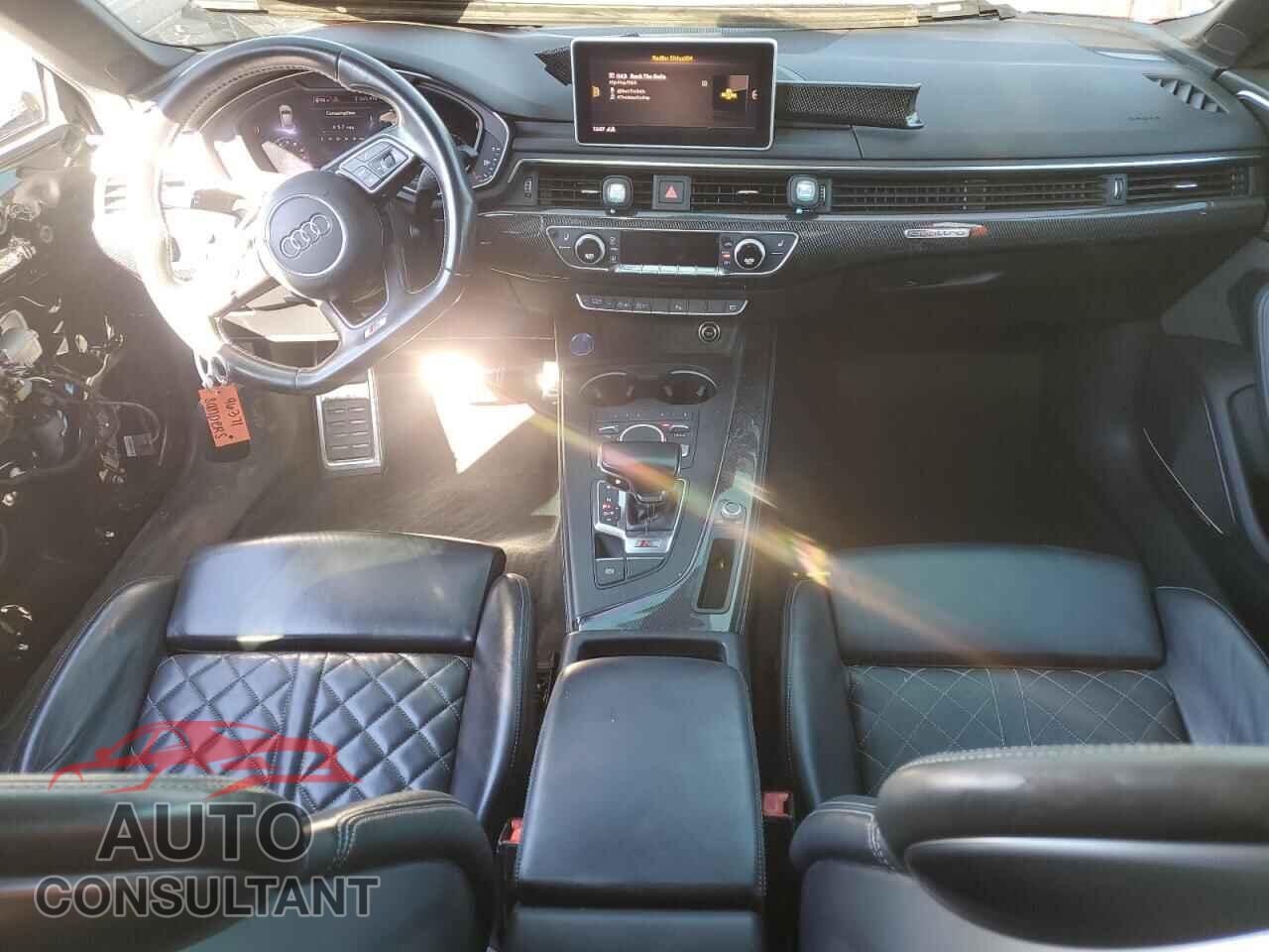 AUDI S5/RS5 2018 - WAUC4CF5XJA031237