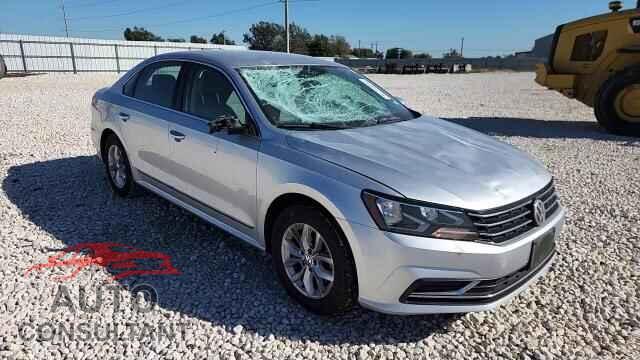 VOLKSWAGEN PASSAT 2017 - 1VWAT7A34HC010776