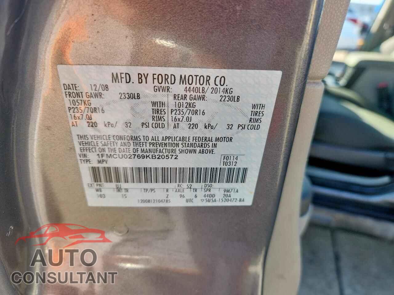 FORD ESCAPE 2009 - 1FMCU02769KB20572