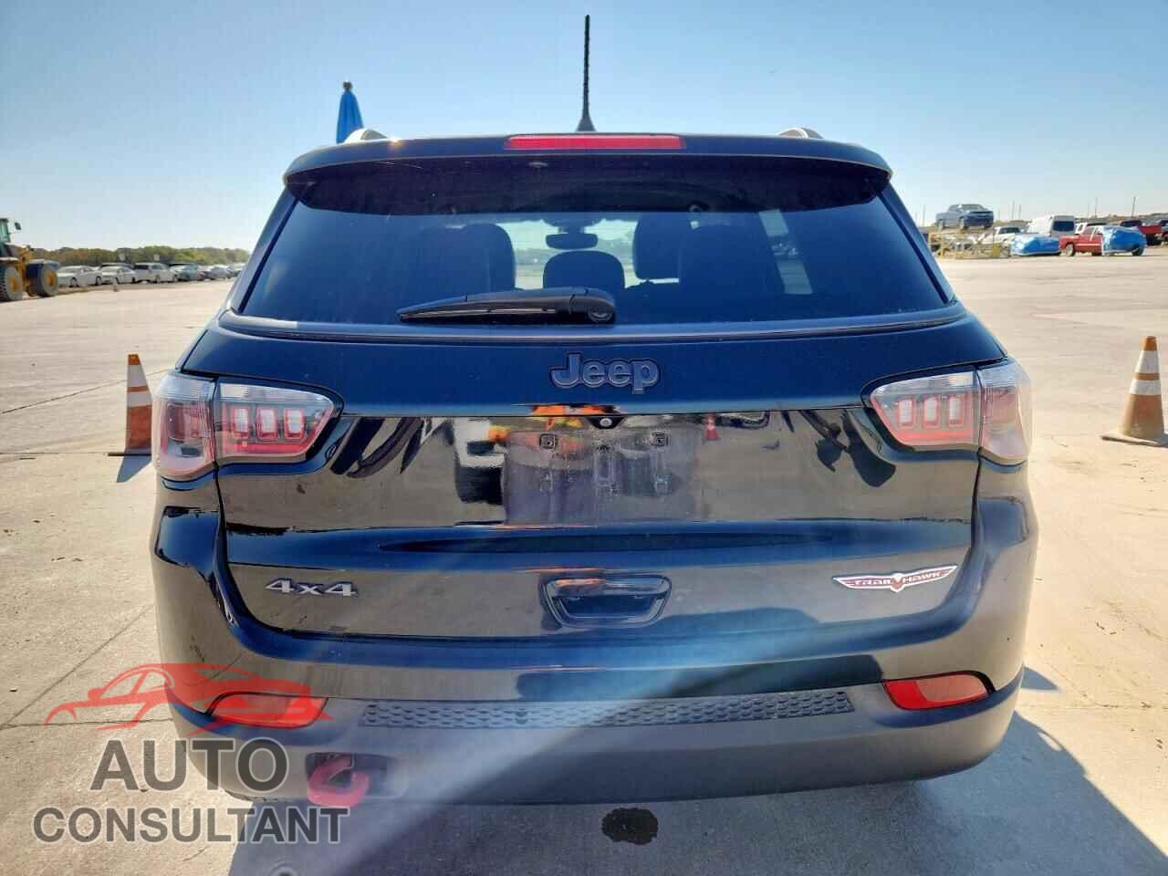 JEEP COMPASS 2017 - 3C4NJDDB7HT635561