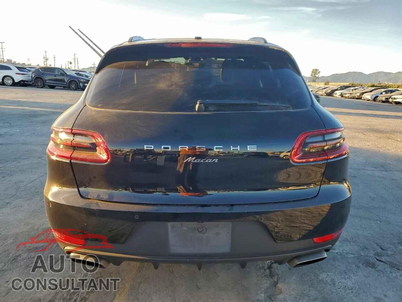 PORSCHE MACAN 2018 - WP1AA2A51JLB18211