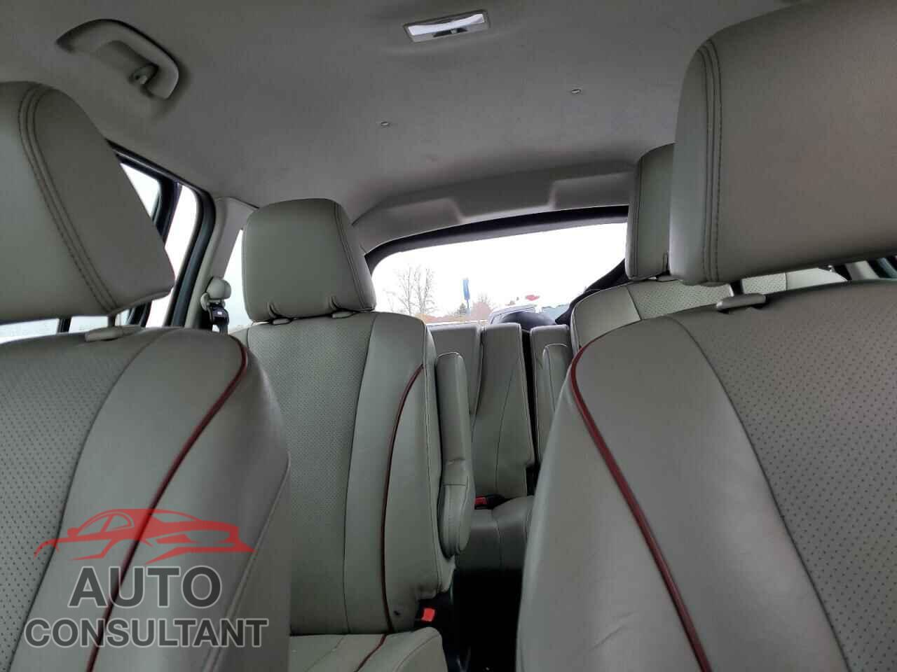 MAZDA 5 2012 - JM1CW2DL9C0138197