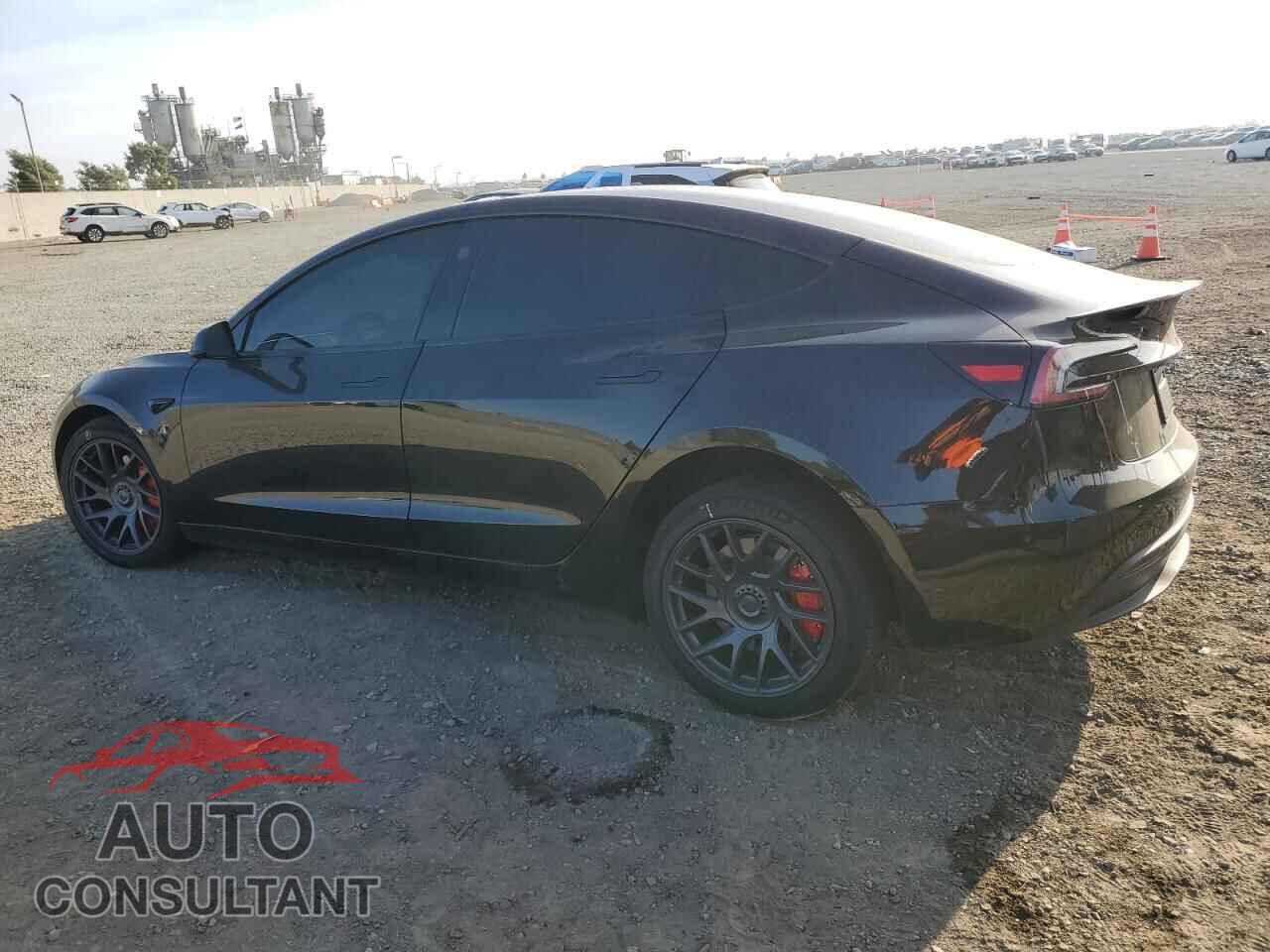 TESLA MODEL 3 2025 - 5YJ3E1EA5SF046742