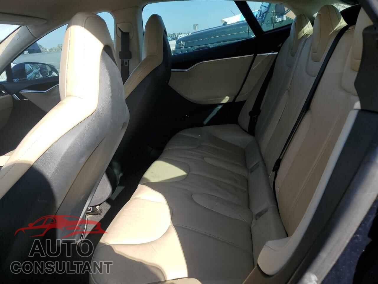 TESLA MODEL S 2013 - 5YJSA1CN1DFP24726