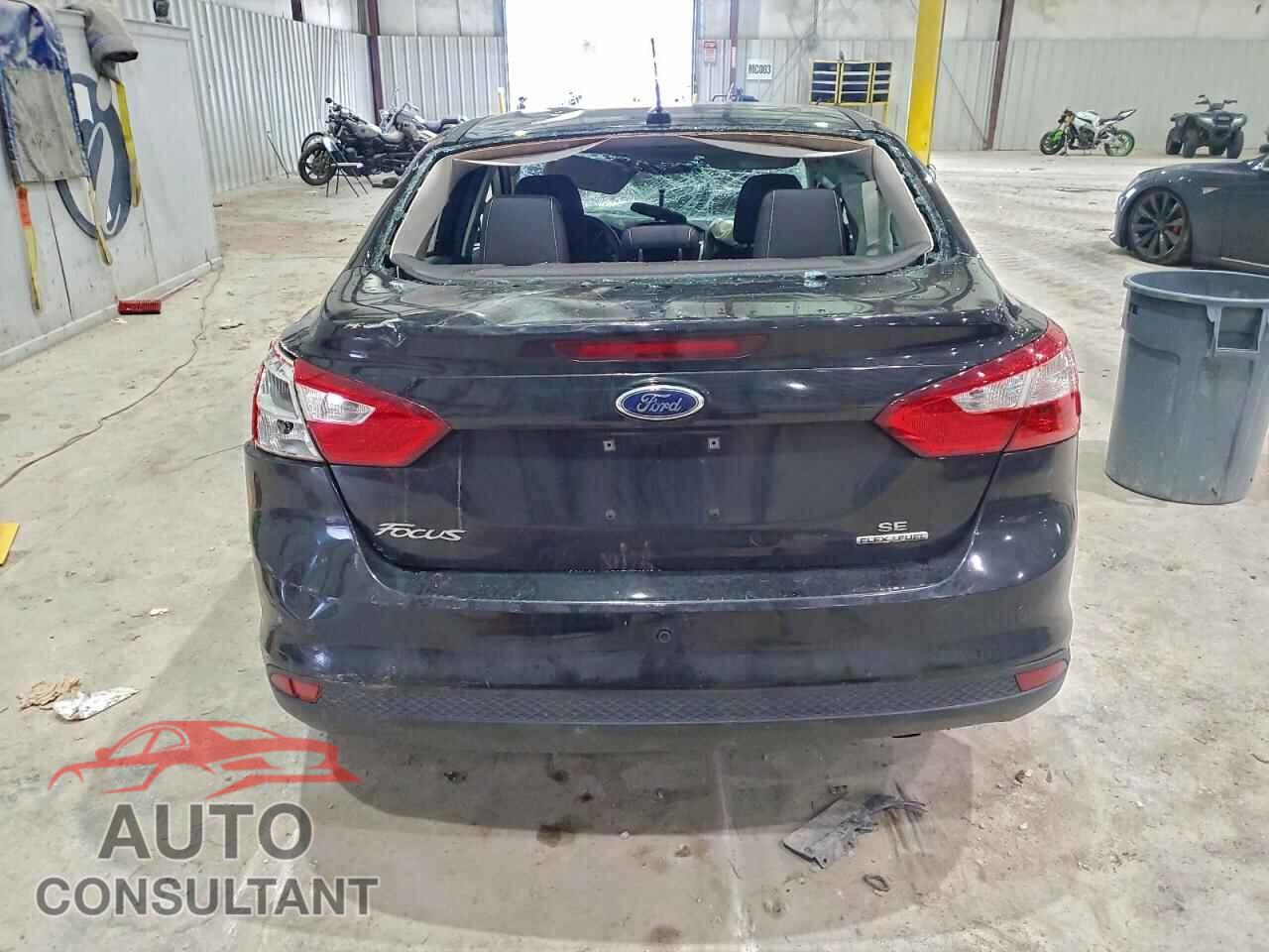 FORD FOCUS 2014 - 1FADP3F28EL388971
