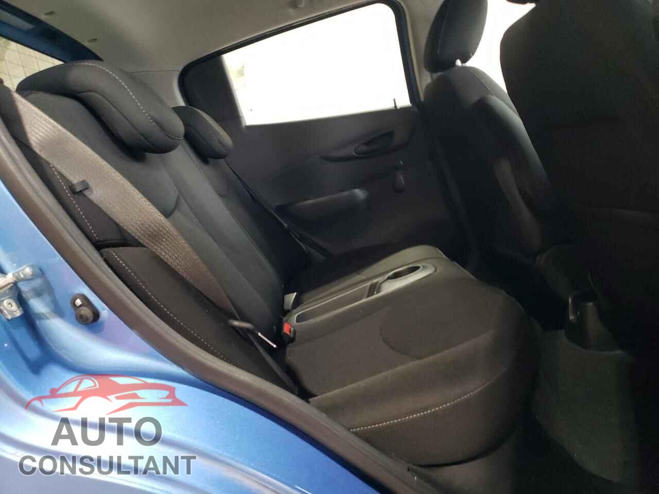 CHEVROLET SPARK 2017 - KL8CB6SA8HC830843