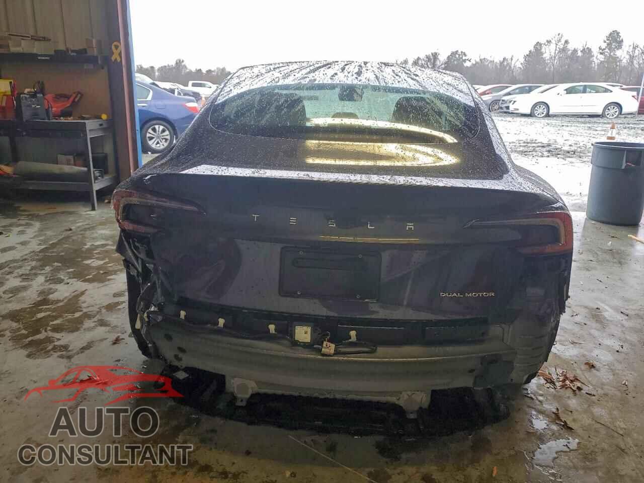 TESLA MODEL 3 2024 - 5YJ3E1EB3RF743555