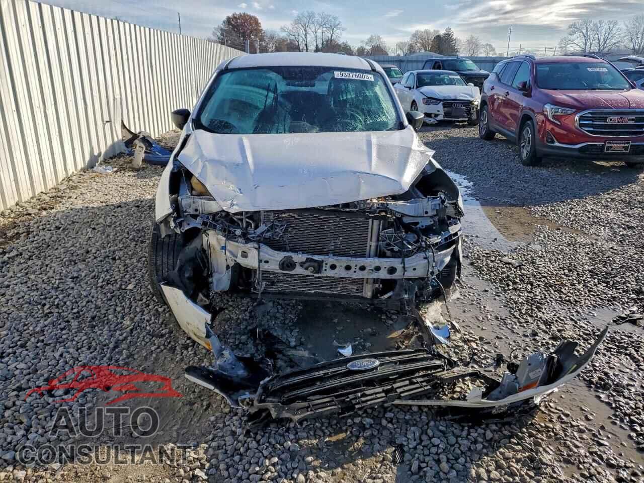 FORD ESCAPE 2018 - 1FMCU0F77JUA56237