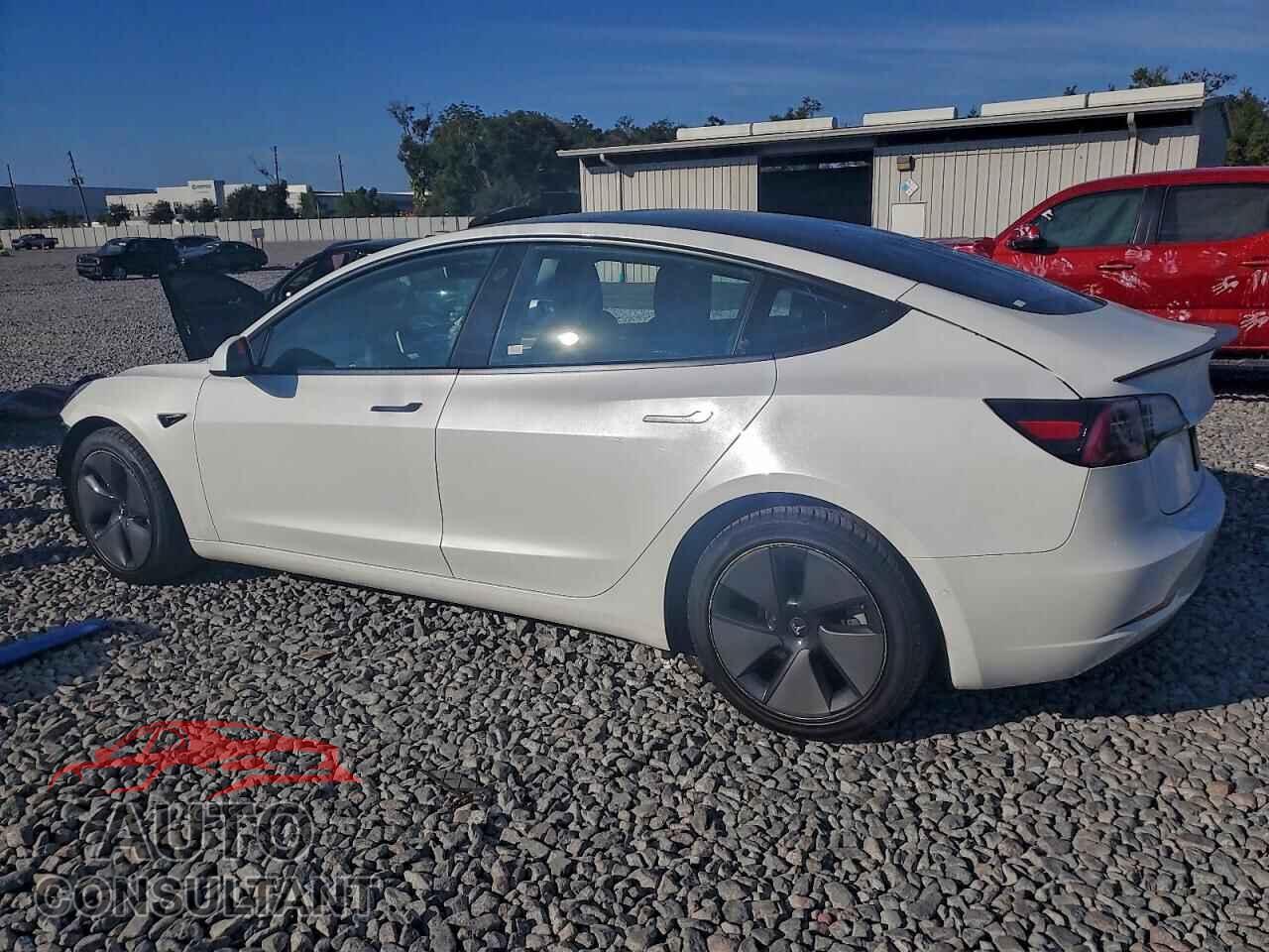 TESLA MODEL 3 2022 - 5YJ3E1EA1NF324153