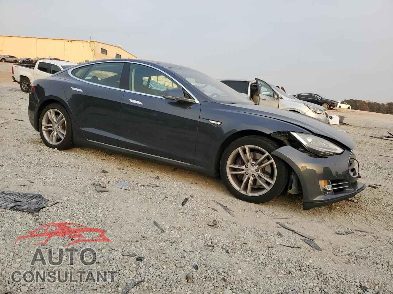 TESLA MODEL S 2014 - 5YJSA1H10EFP56946