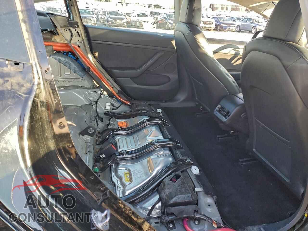 TESLA MODEL 3 2022 - 5YJ3E1EA8NF368523