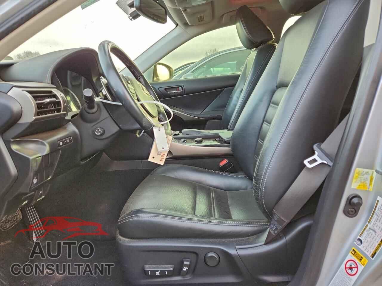 LEXUS IS 2014 - JTHCF1D26E5002387