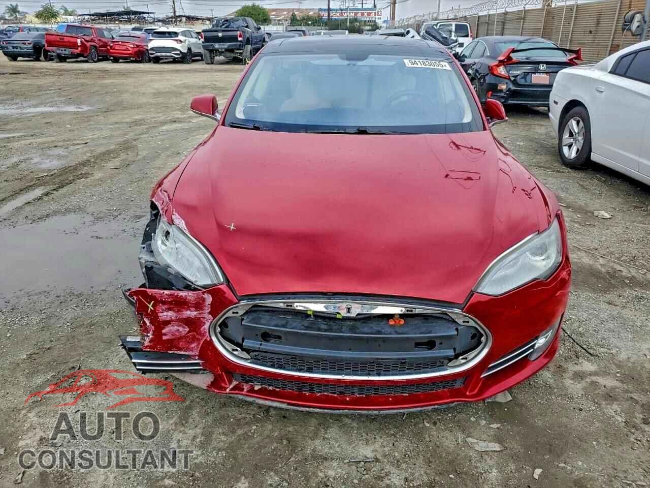 TESLA MODEL S 2013 - 5YJSA1CP0DFP14576