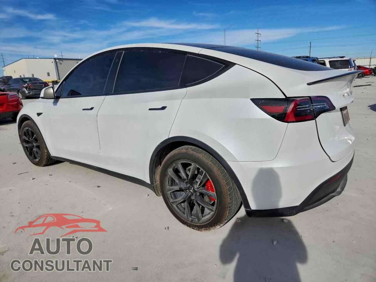 TESLA MODEL Y 2020 - 5YJYGDEF4LF014847