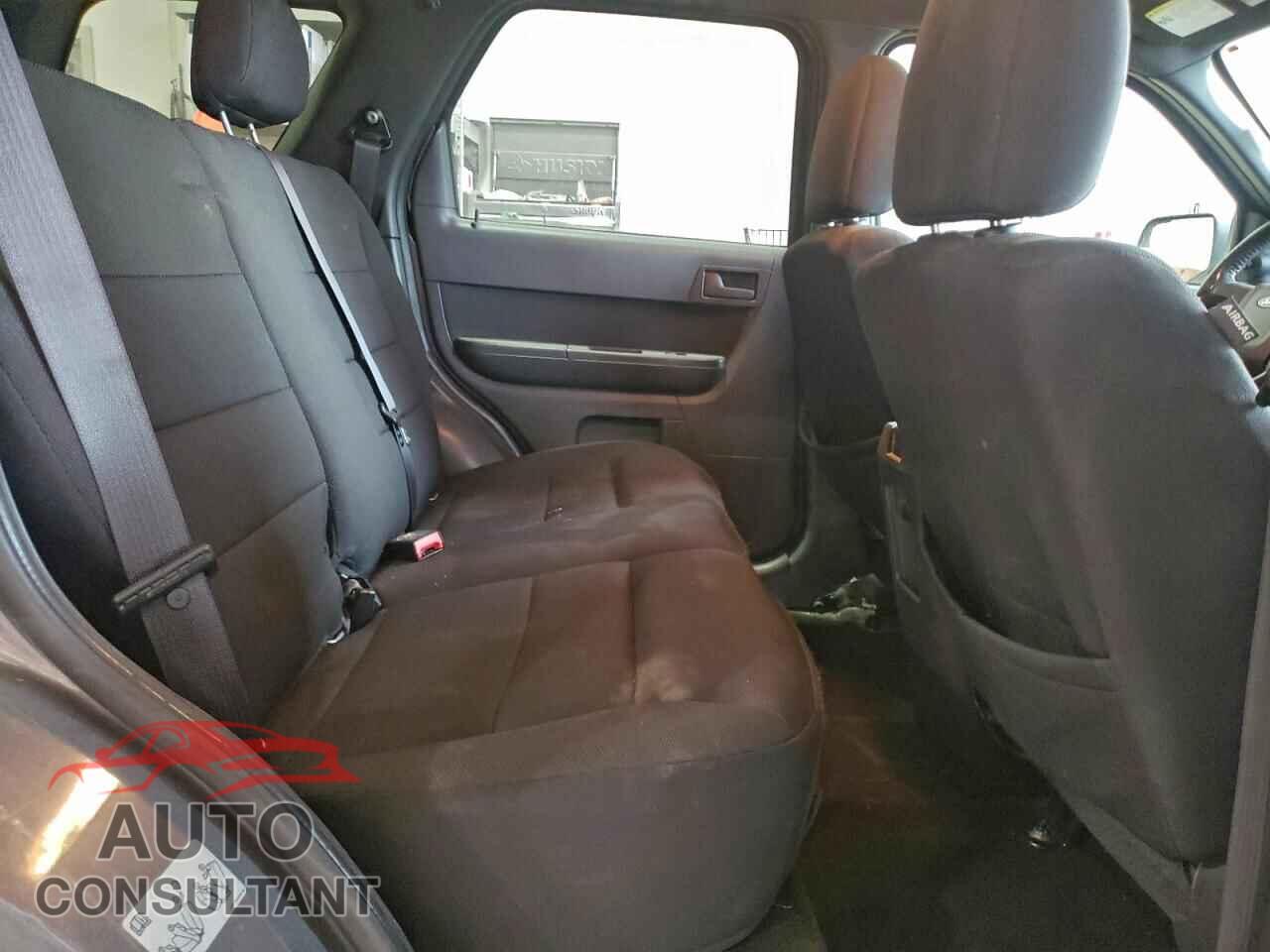 FORD ESCAPE 2010 - 1FMCU9D79AKB95403
