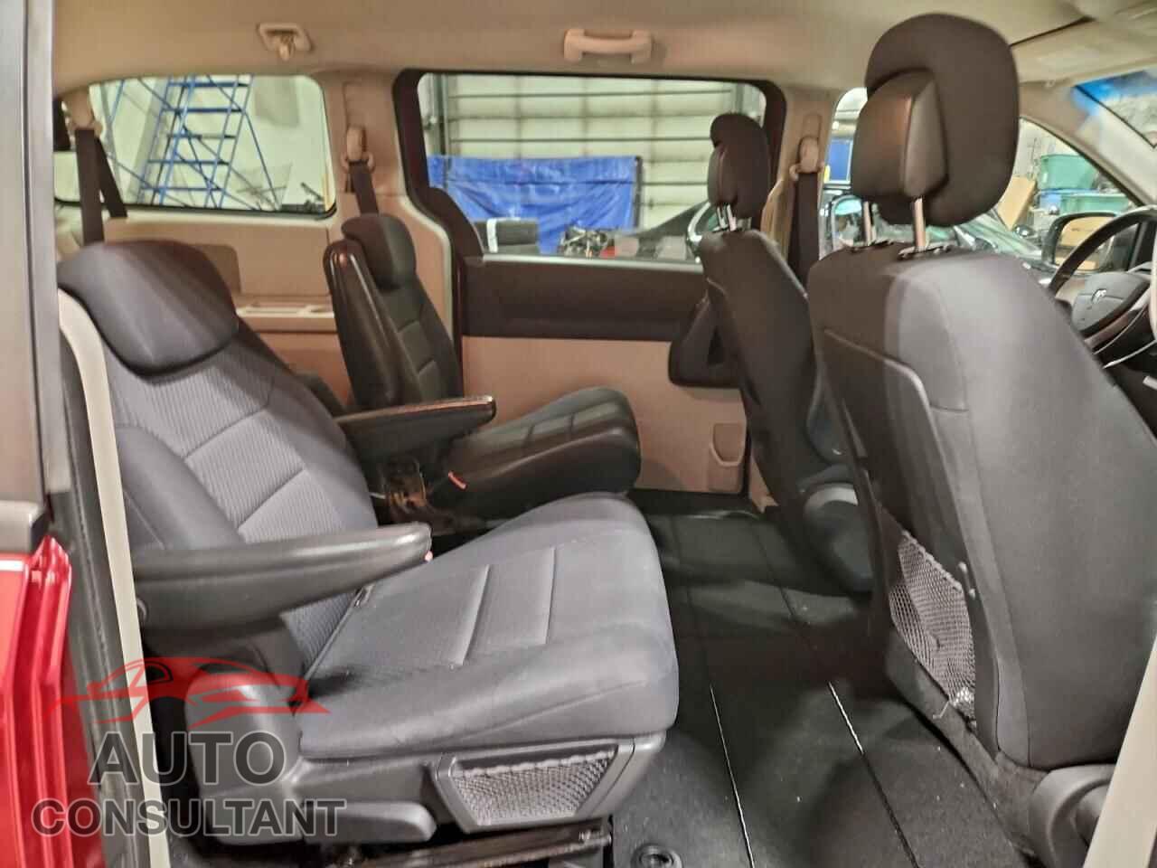 DODGE CARAVAN 2010 - 2D4RN4DE2AR473575