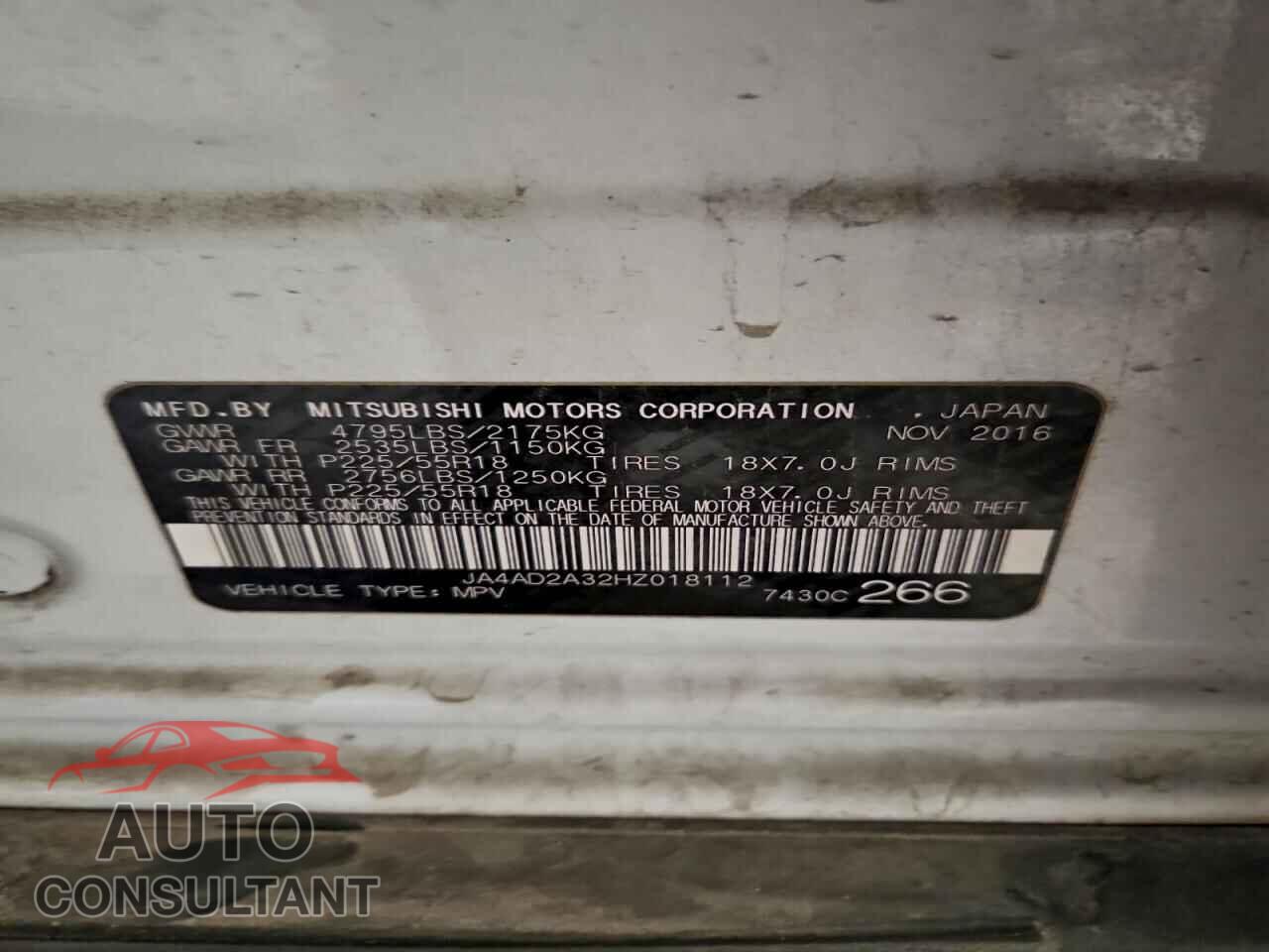 MITSUBISHI OUTLANDER 2017 - JA4AD2A32HZ018112