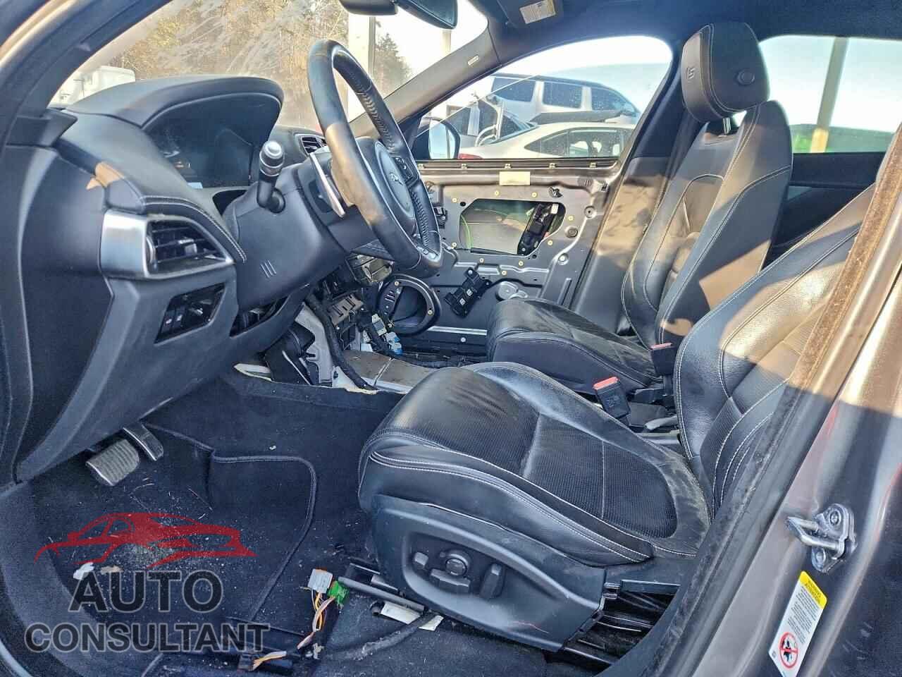 JAGUAR F-PACE 2017 - SADCM2BV2HA095838