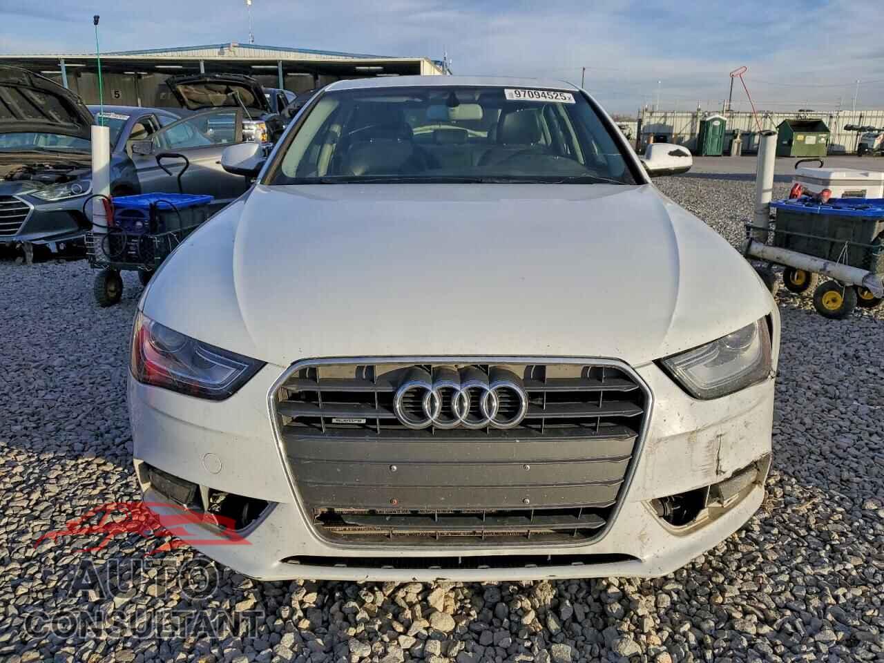 AUDI A4 2013 - WAUBFAFL1DN049762