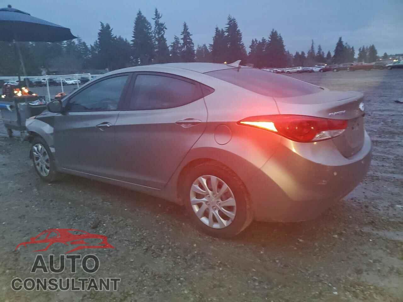 HYUNDAI ELANTRA 2013 - 5NPDH4AE8DH170286