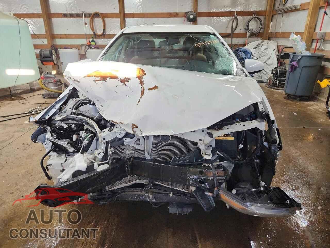 TOYOTA COROLLA 2014 - 5YFBURHE8EP141722