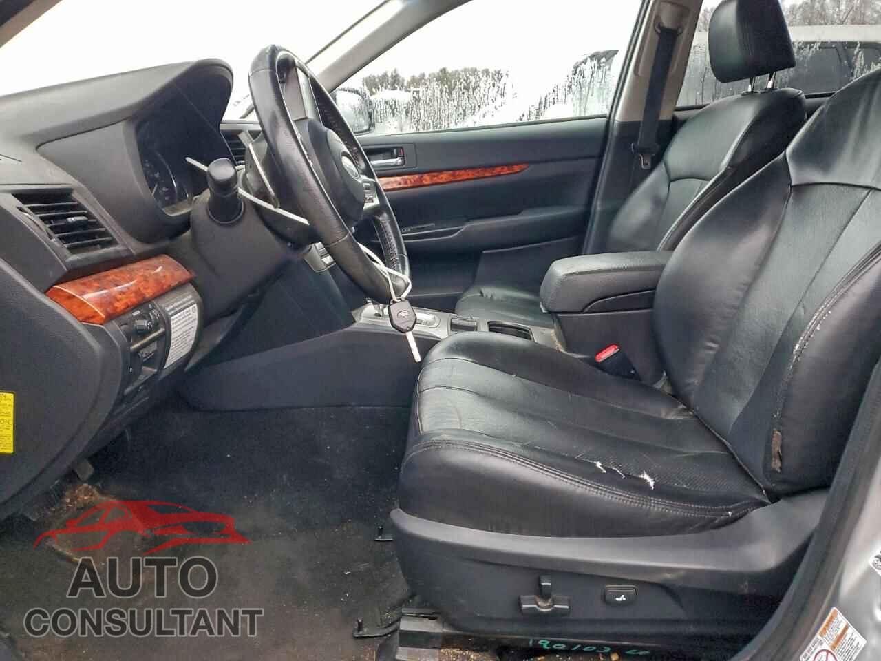 SUBARU OUTBACK 2011 - 4S4BRBLC4B3352012