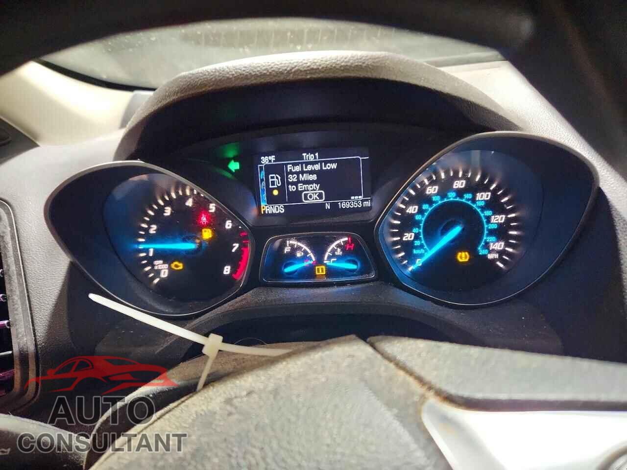 FORD ESCAPE 2016 - 1FMCU0F77GUC05609