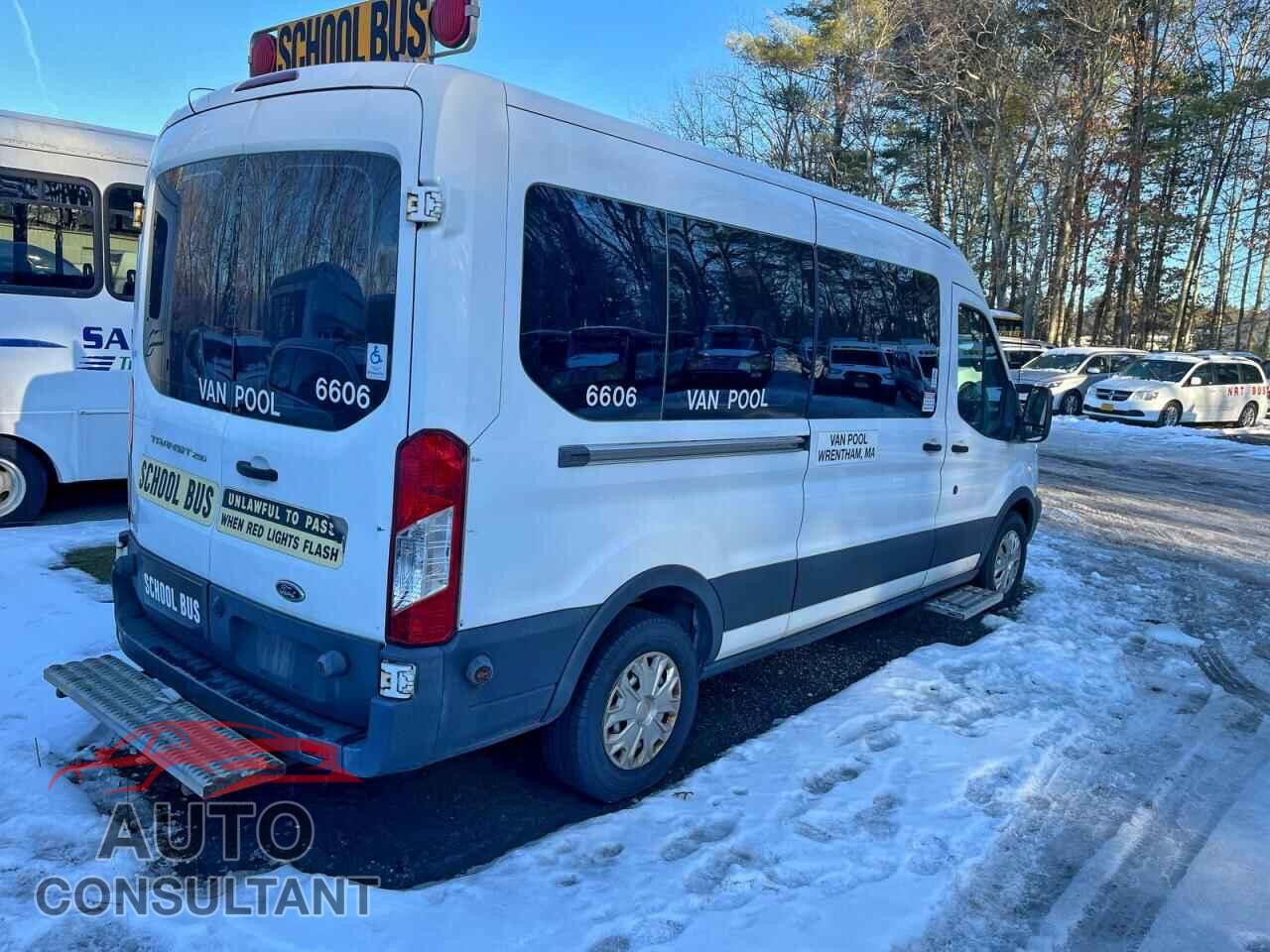 FORD TRANSIT 2017 - 1FTYR2CM1HKA09227