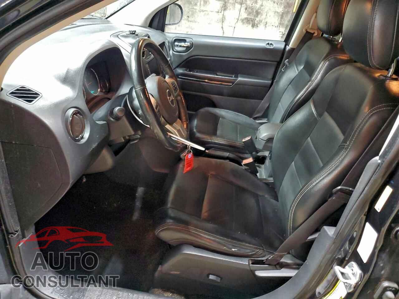 JEEP COMPASS 2011 - 1J4NF5FB8BD135808