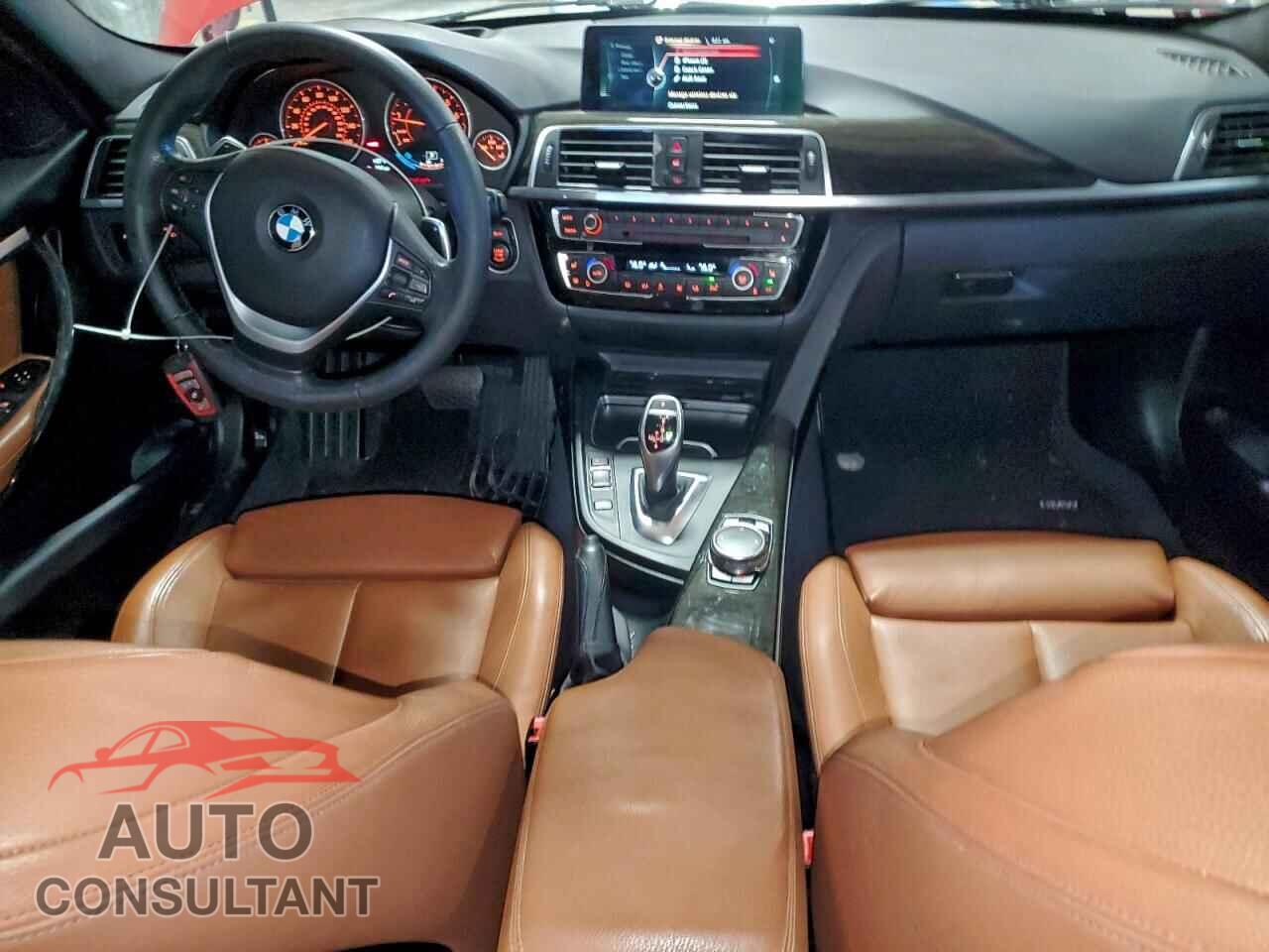 BMW 3 SERIES 2016 - WBA8E9G50GNU28025