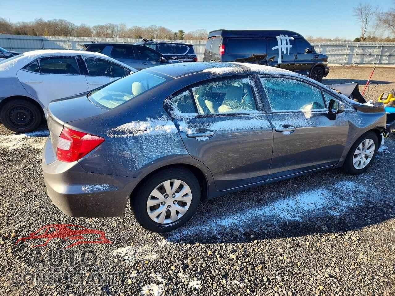 HONDA CIVIC 2012 - 2HGFB2F56CH558133