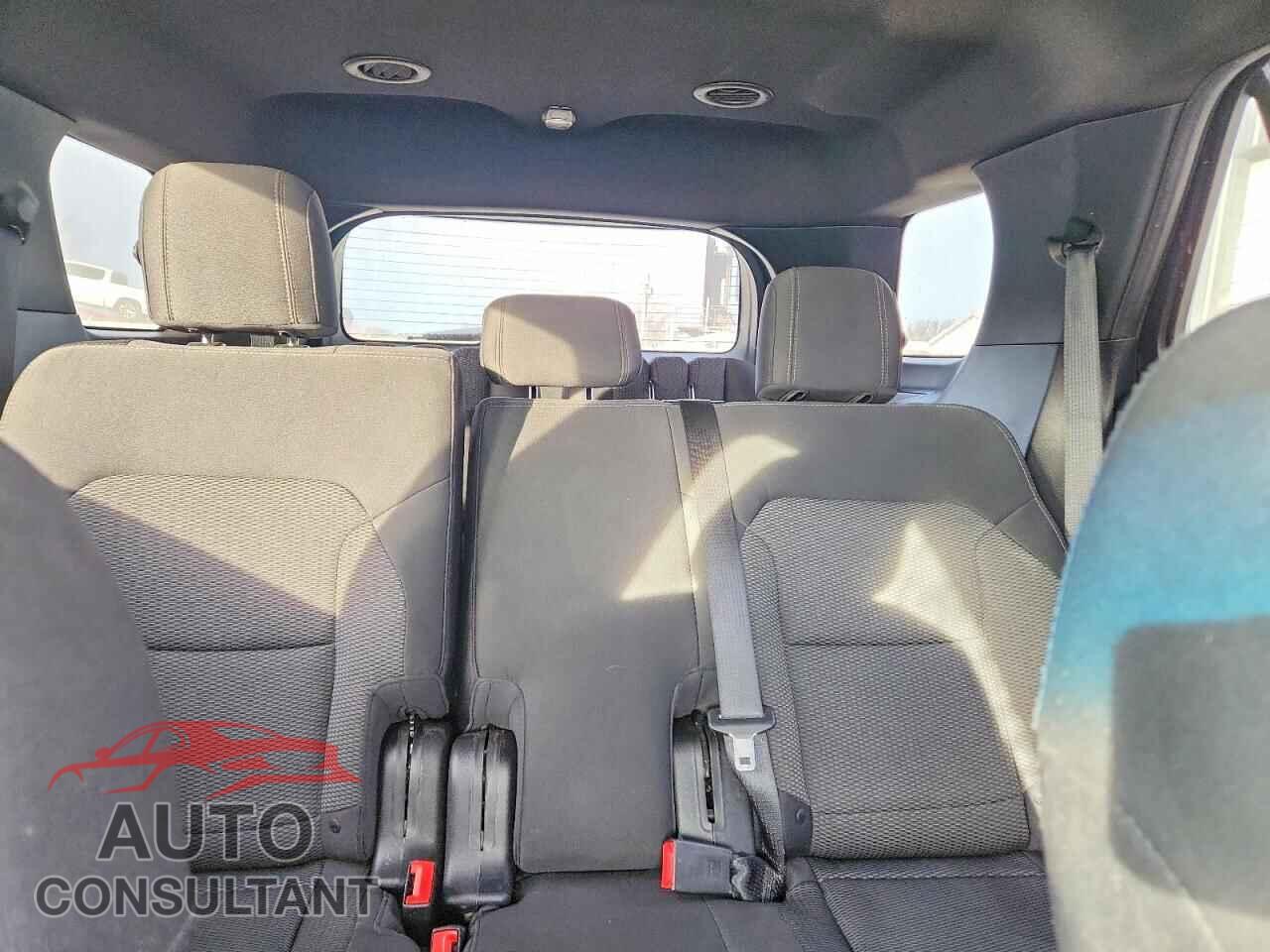 FORD EXPLORER 2018 - 1FM5K7D84JGB55017