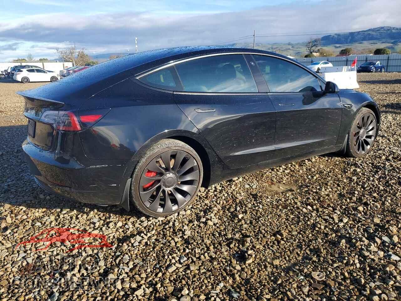 TESLA MODEL 3 2023 - 5YJ3E1EC2PF517352