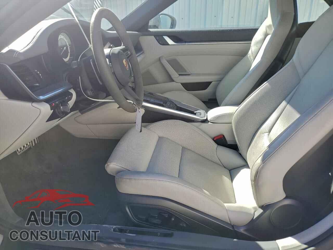 PORSCHE 911 2024 - WP0CB2A9XRS245597