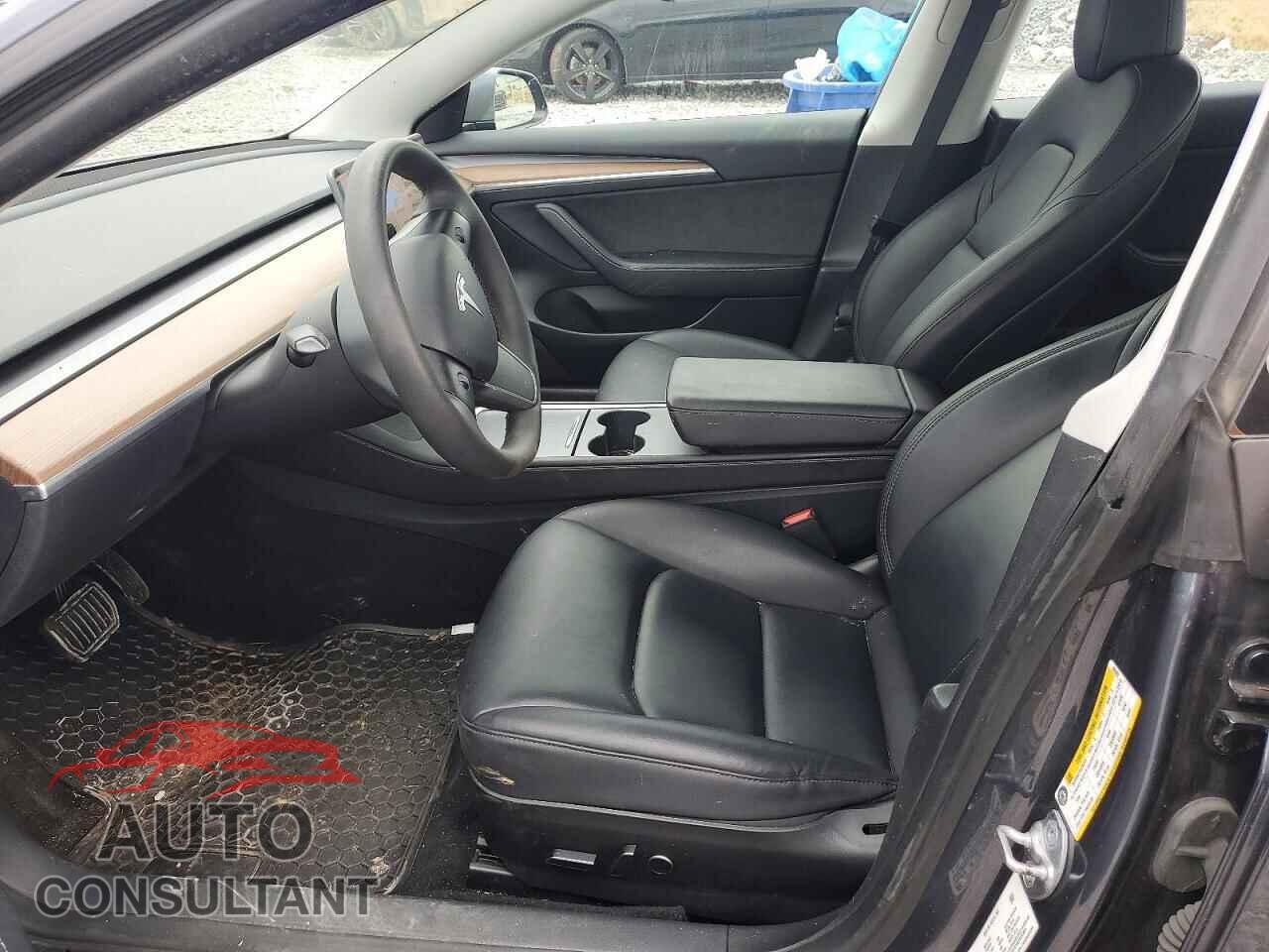 TESLA MODEL 3 2023 - 5YJ3E1EAXPF565602