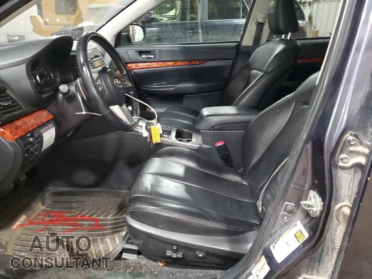 SUBARU OUTBACK 2010 - 4S4BRBKC8A3330465