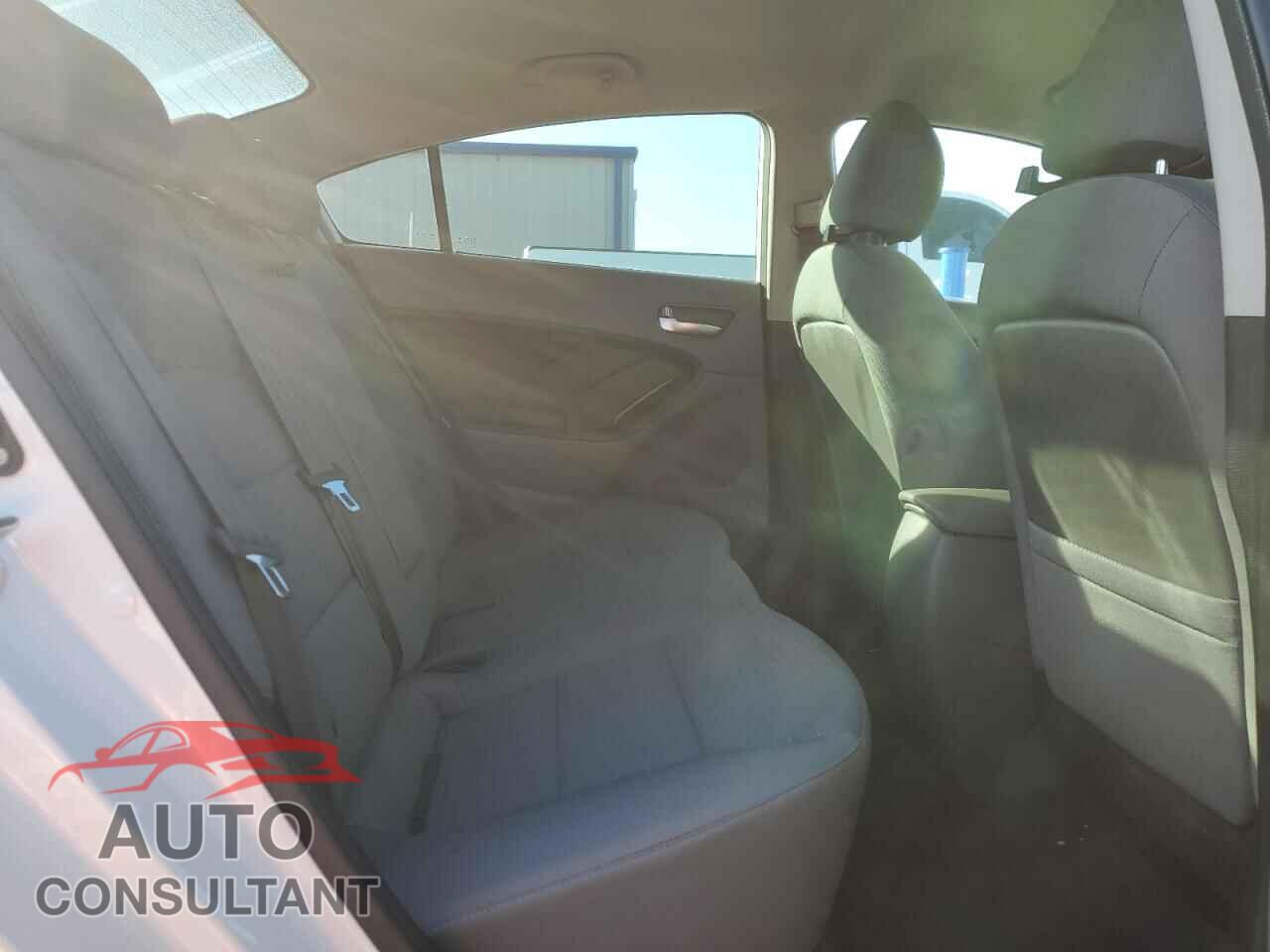 KIA FORTE 2017 - 3KPFL4A78HE161686