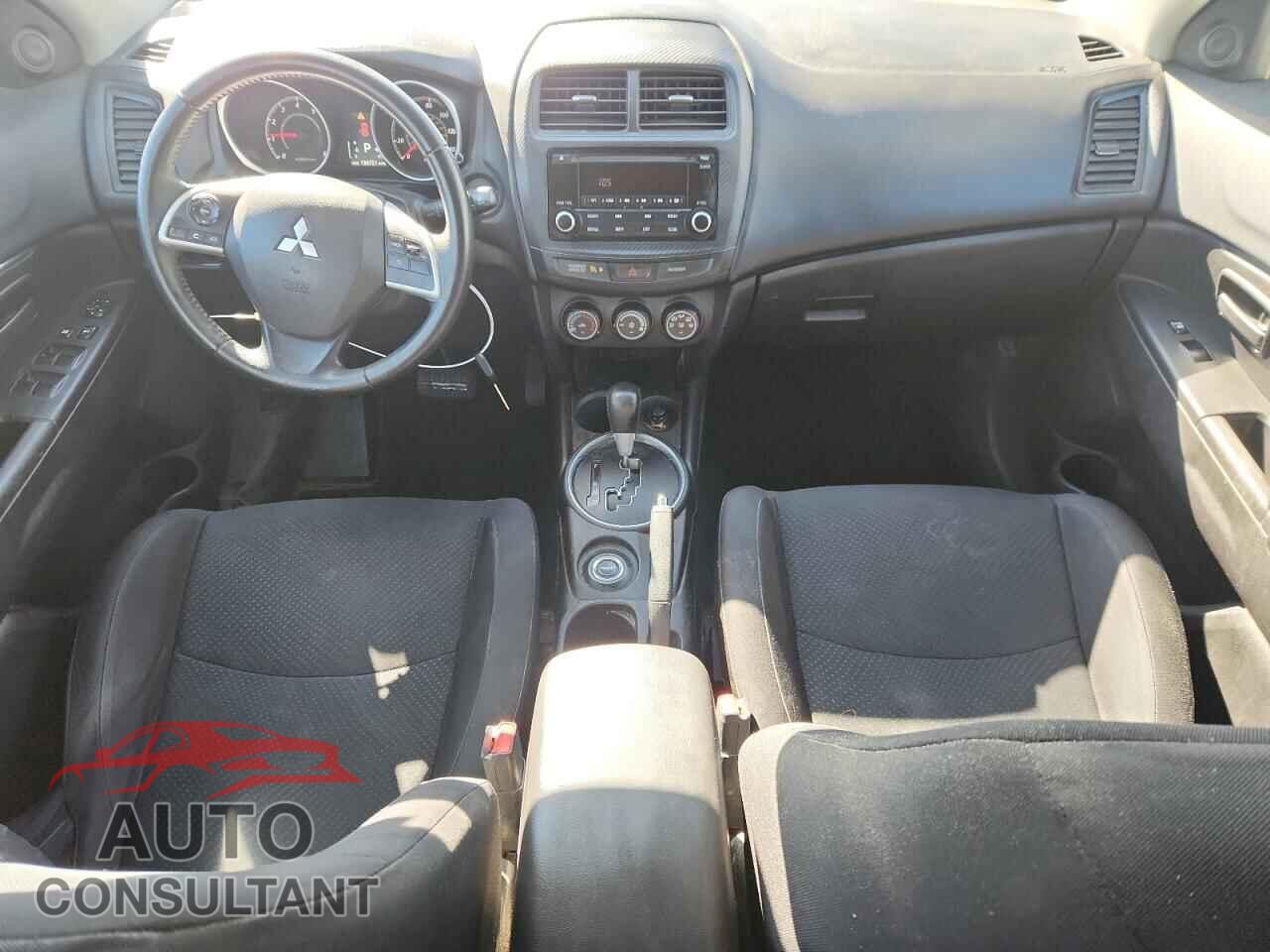MITSUBISHI OUTLANDER 2015 - 4A4AR3AUXFE053774
