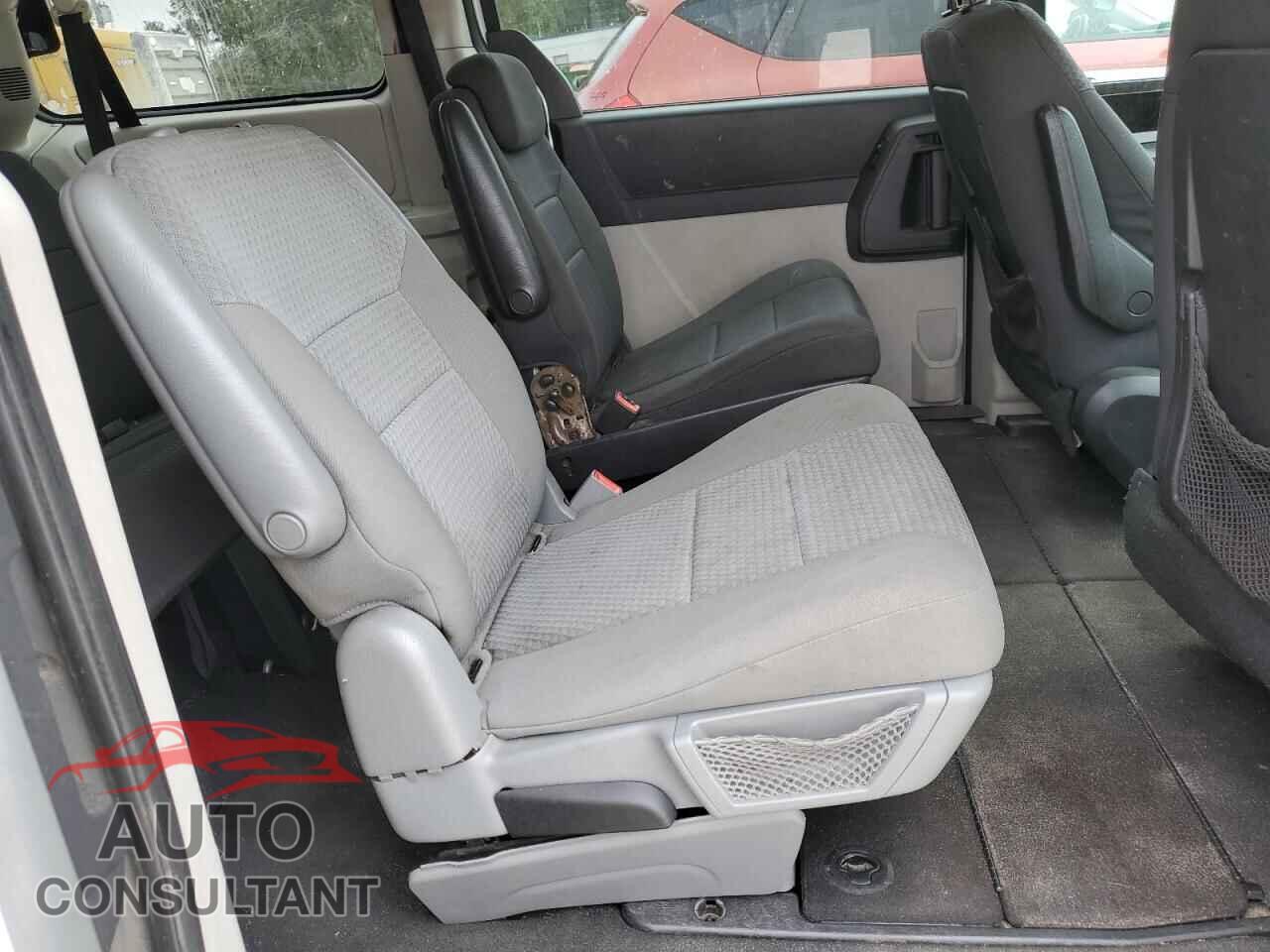 DODGE CARAVAN 2010 - 2D4RN5D18AR118509