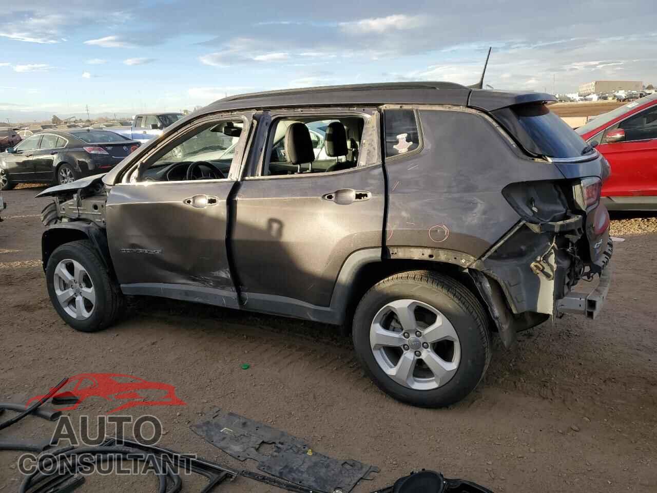 JEEP COMPASS 2019 - 3C4NJDBB8KT818316