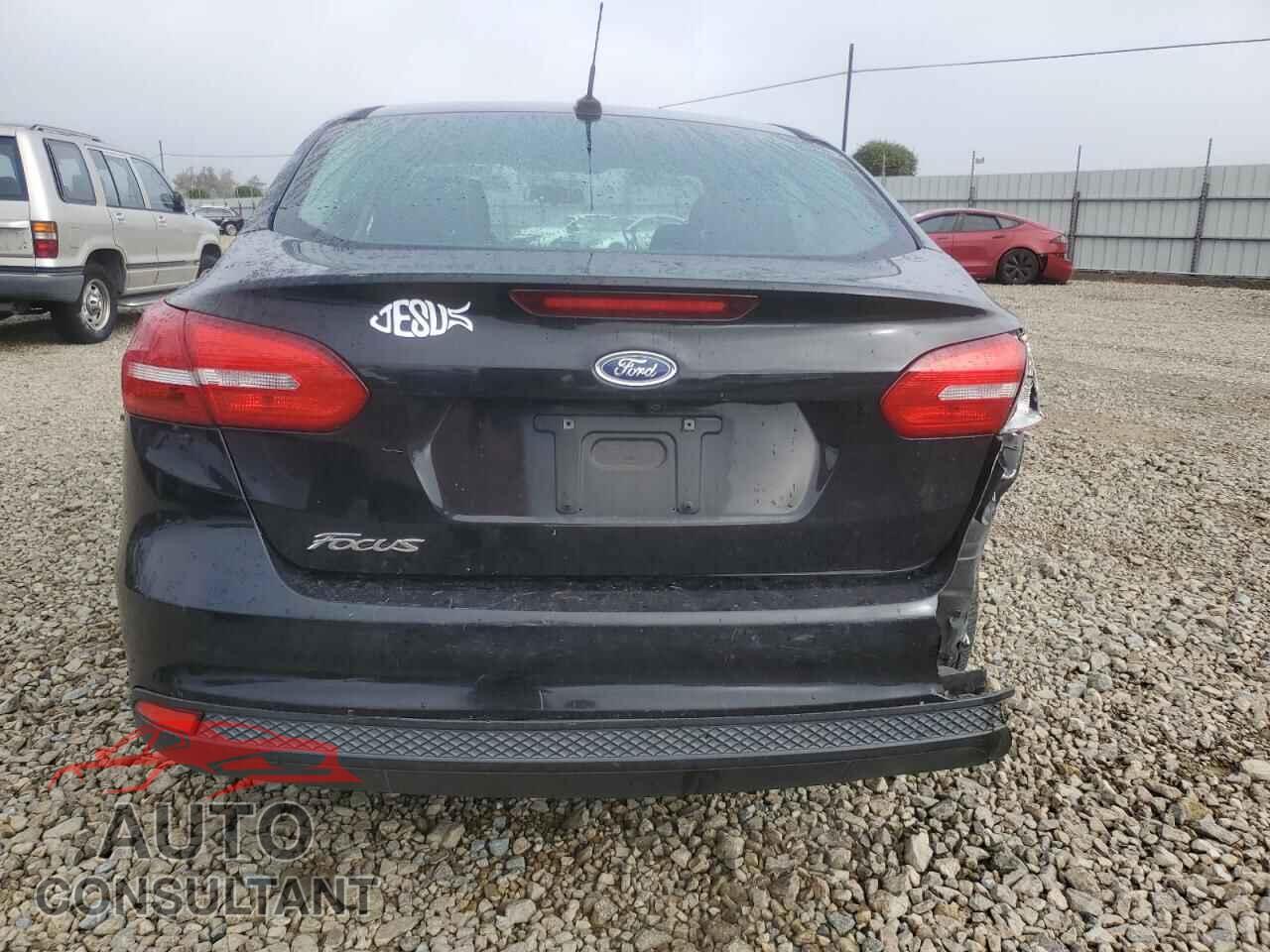 FORD FOCUS 2015 - 1FADP3E24FL349183
